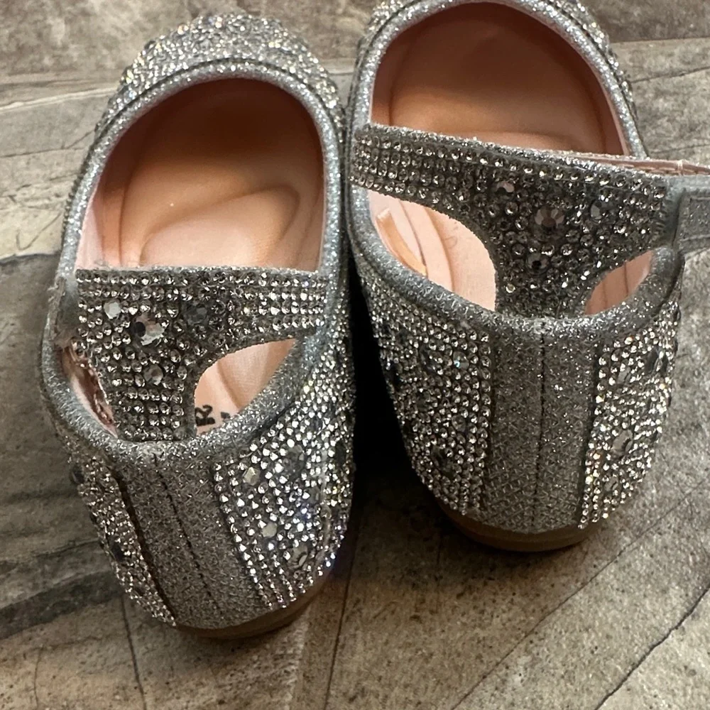 Link Sparkling Silver Dress Shoes for Kids